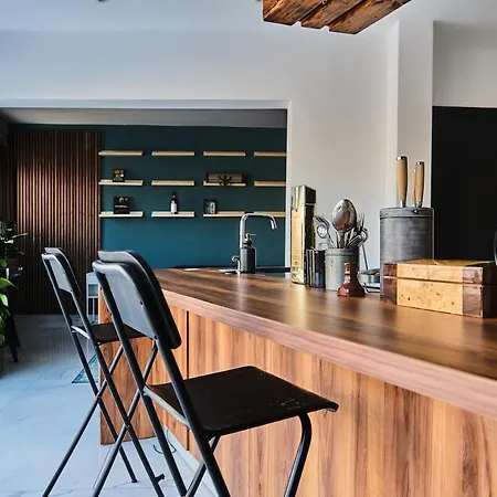 Lovely Penthouse With Massive Pool Apartment Gzira